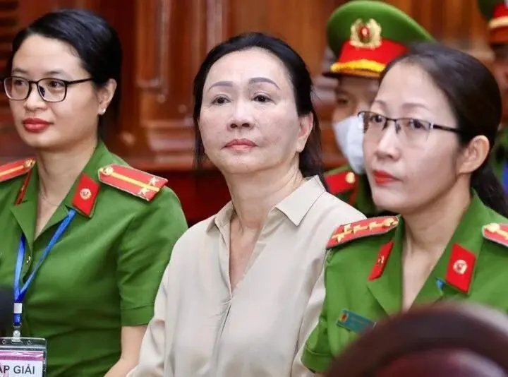 越南女首富狱中递交请愿书求免死：愿帮国家将她的房地产帝国变成“会下金蛋的鹅”，并带来200万亿越南盾